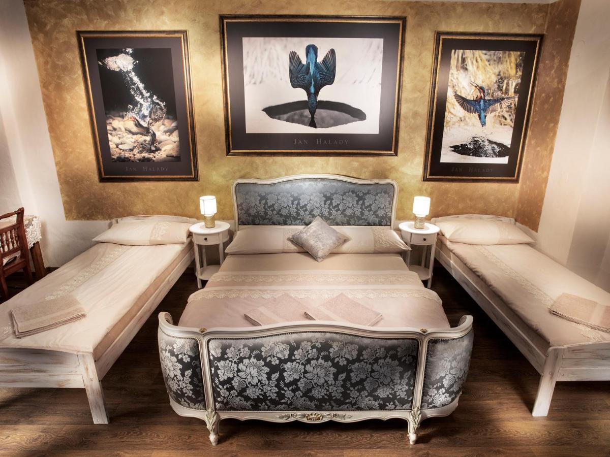 Lichtenstein Lva Apartman Břeclav Buitenkant foto